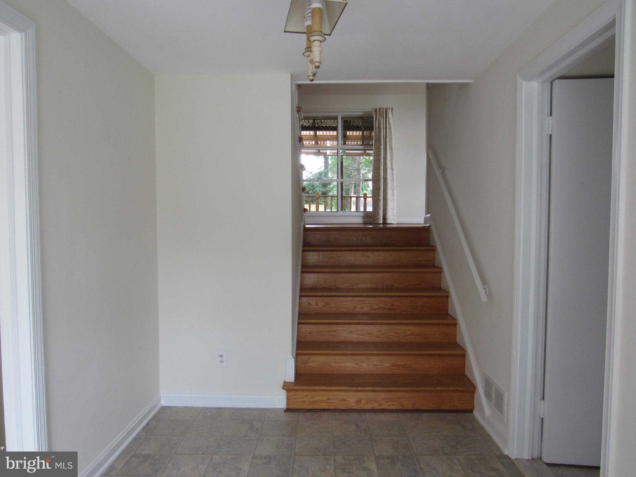 FOREST HEIGHTS - Residential Lease