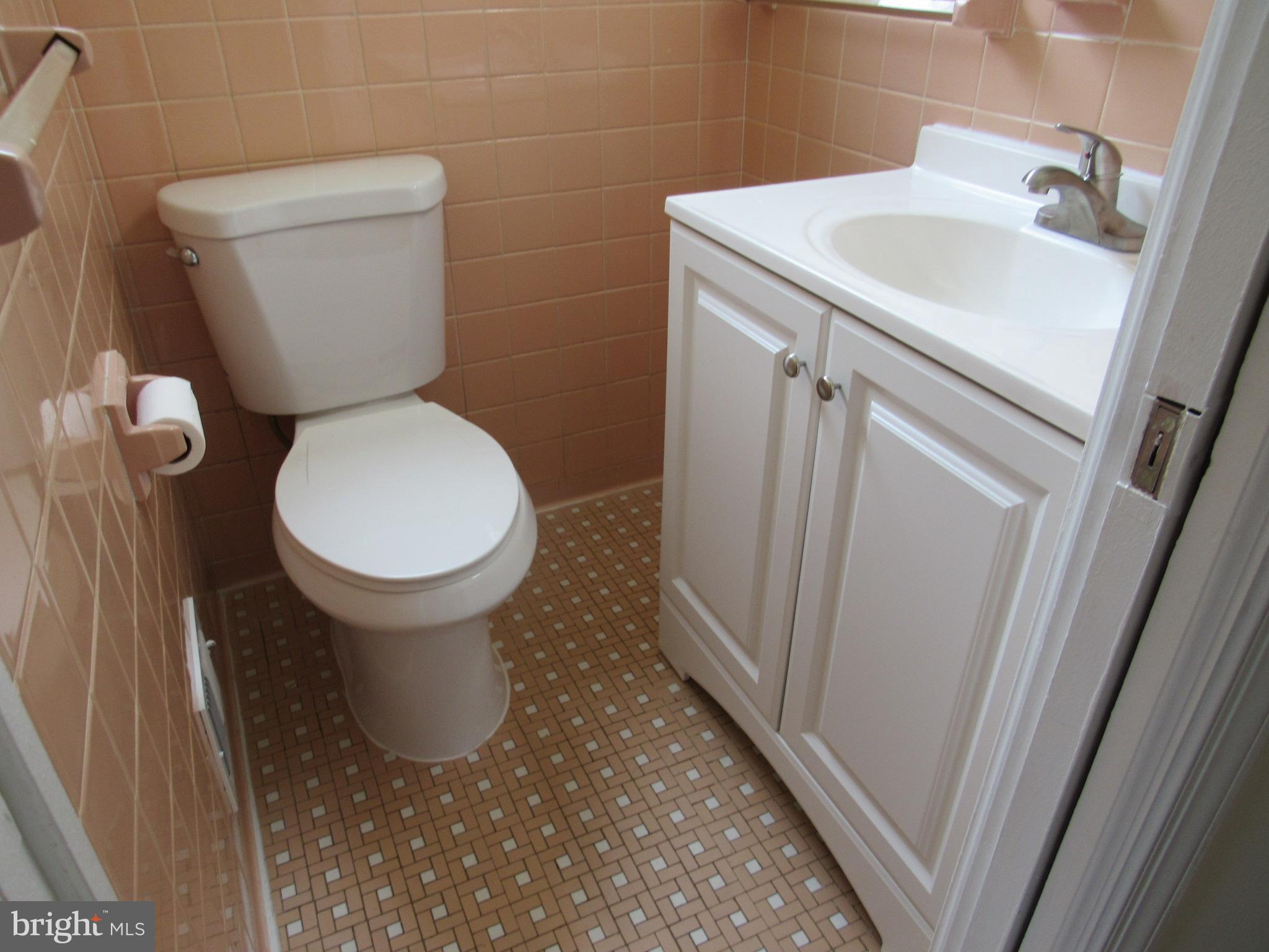 FOREST HEIGHTS - Residential Lease