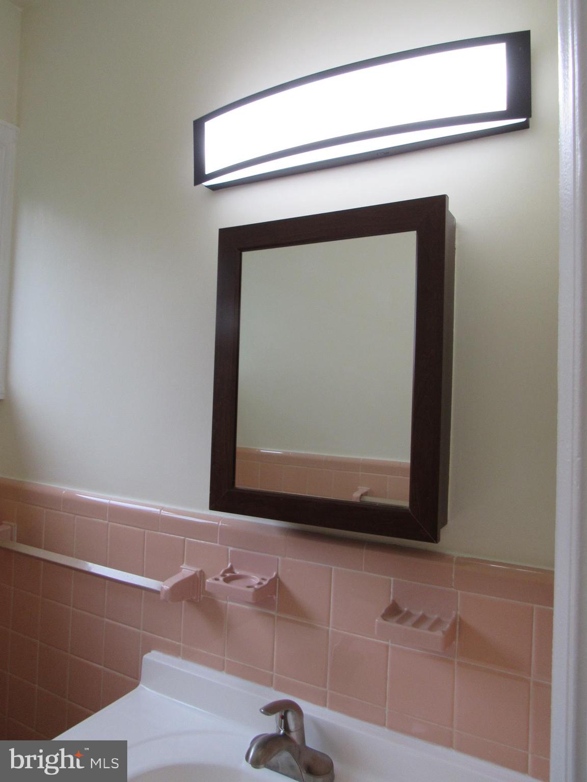 FOREST HEIGHTS - Residential Lease