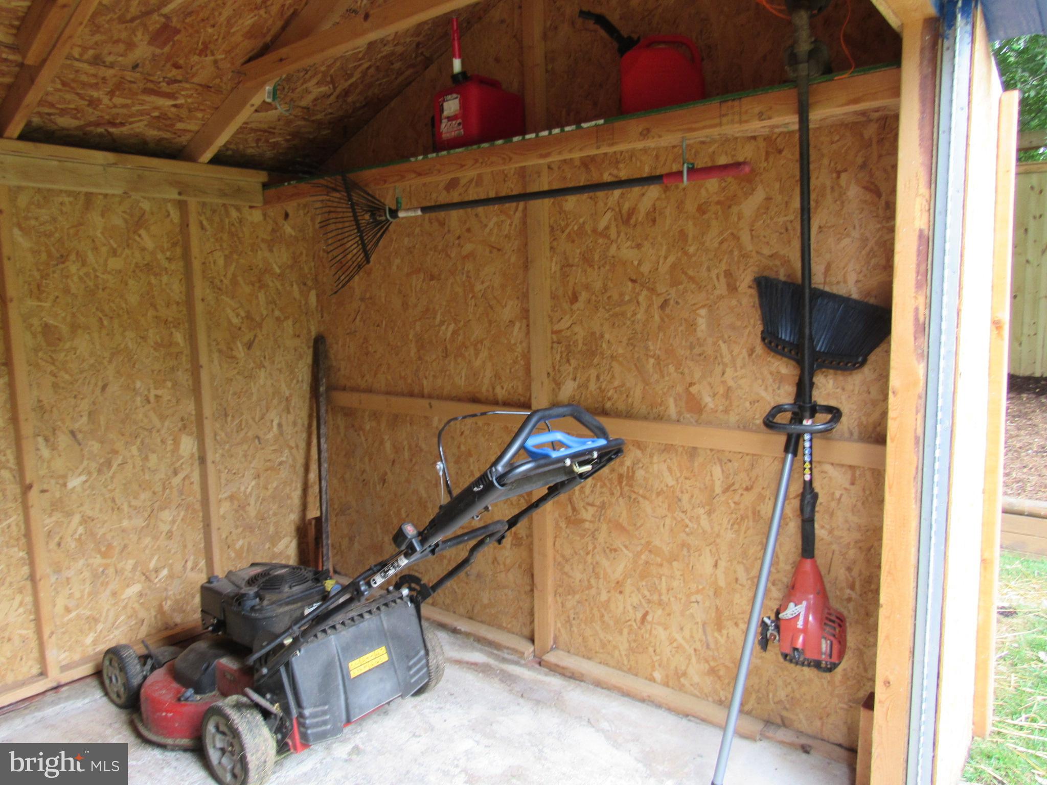 FOREST HEIGHTS - Residential Lease