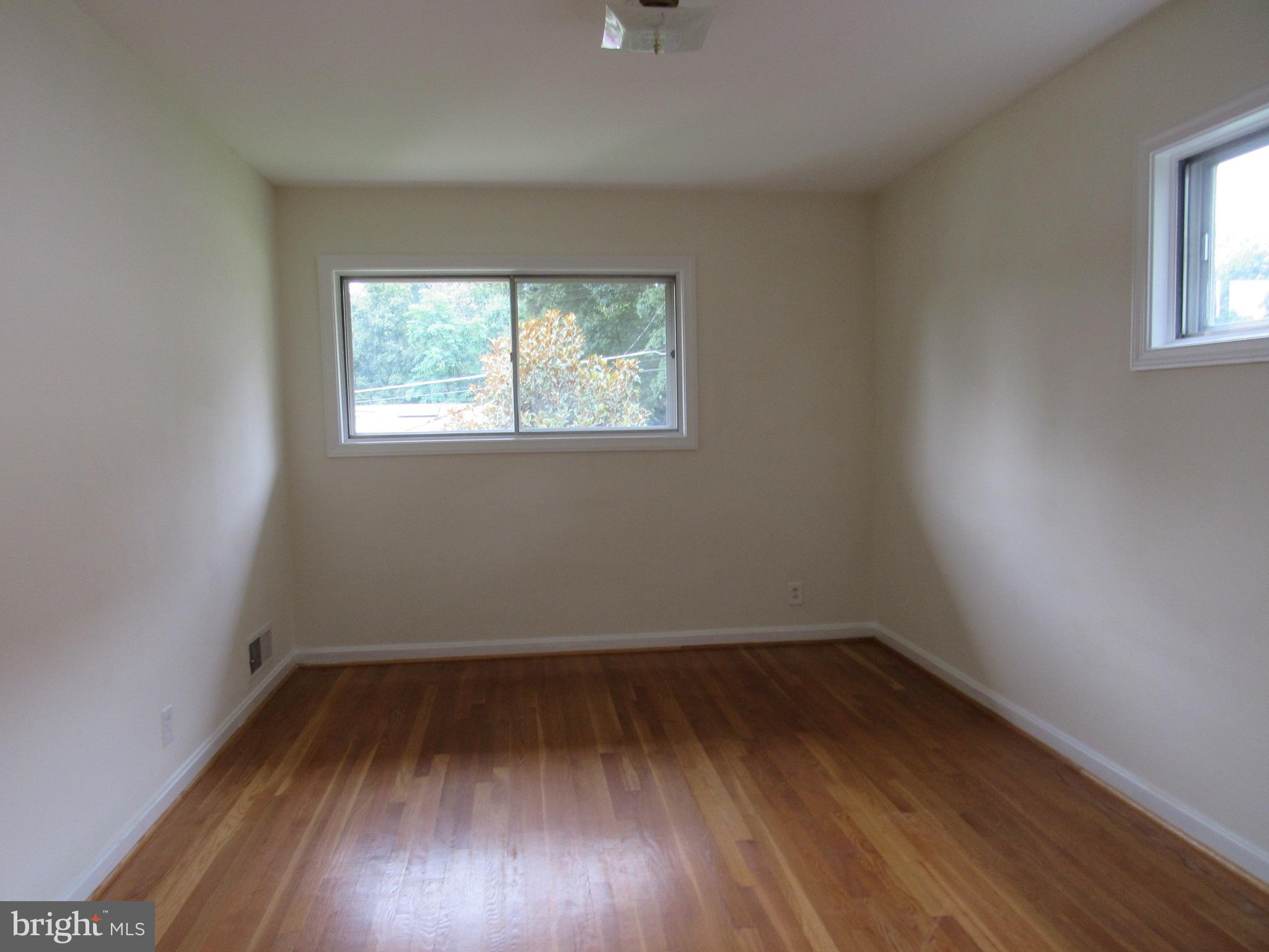 FOREST HEIGHTS - Residential Lease