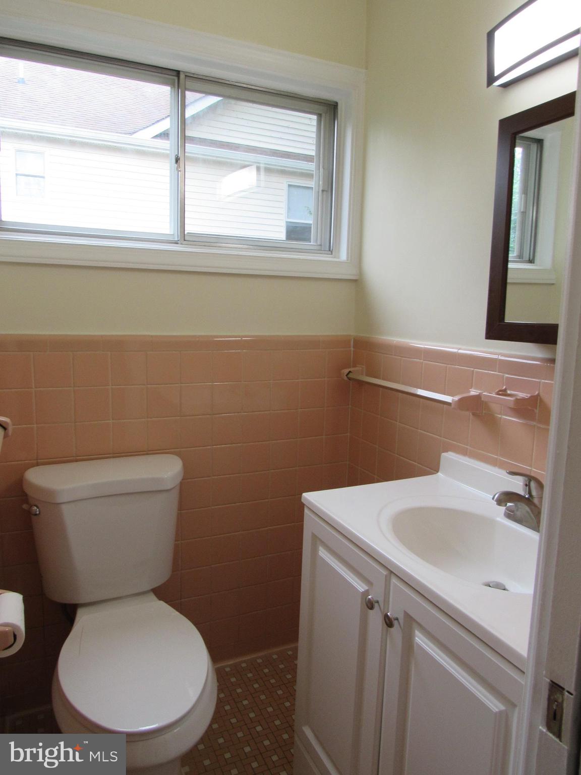 FOREST HEIGHTS - Residential Lease