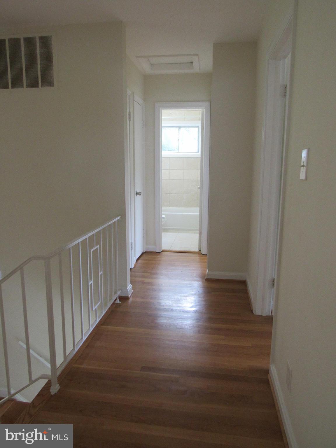 FOREST HEIGHTS - Residential Lease