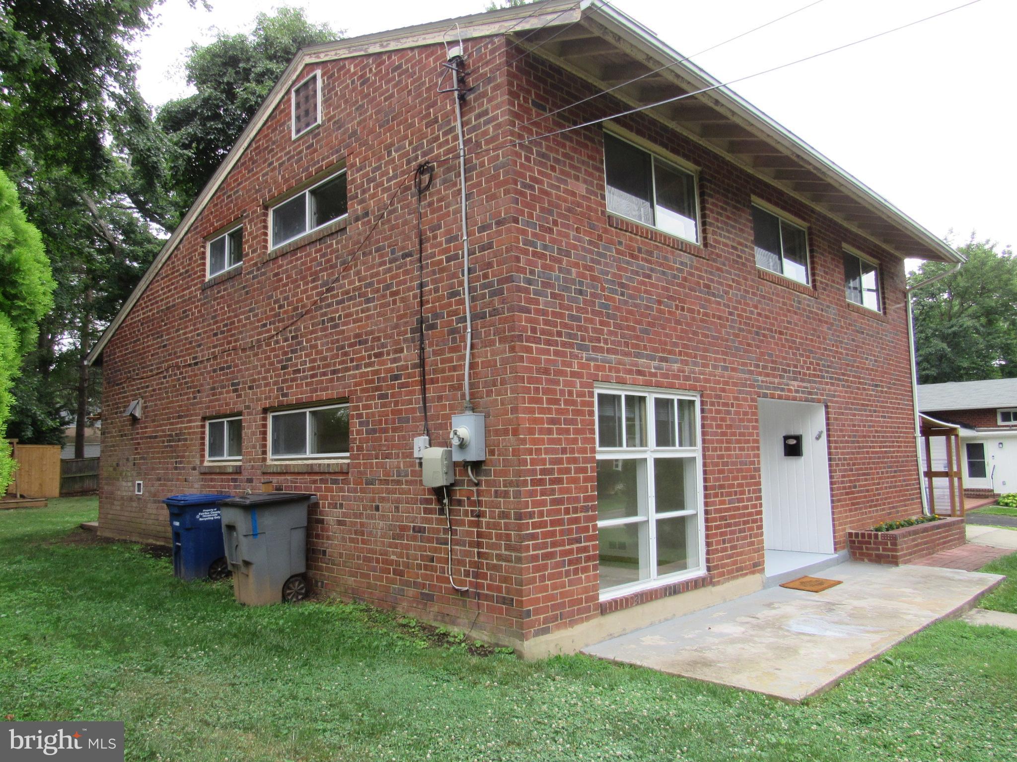 FOREST HEIGHTS - Residential Lease