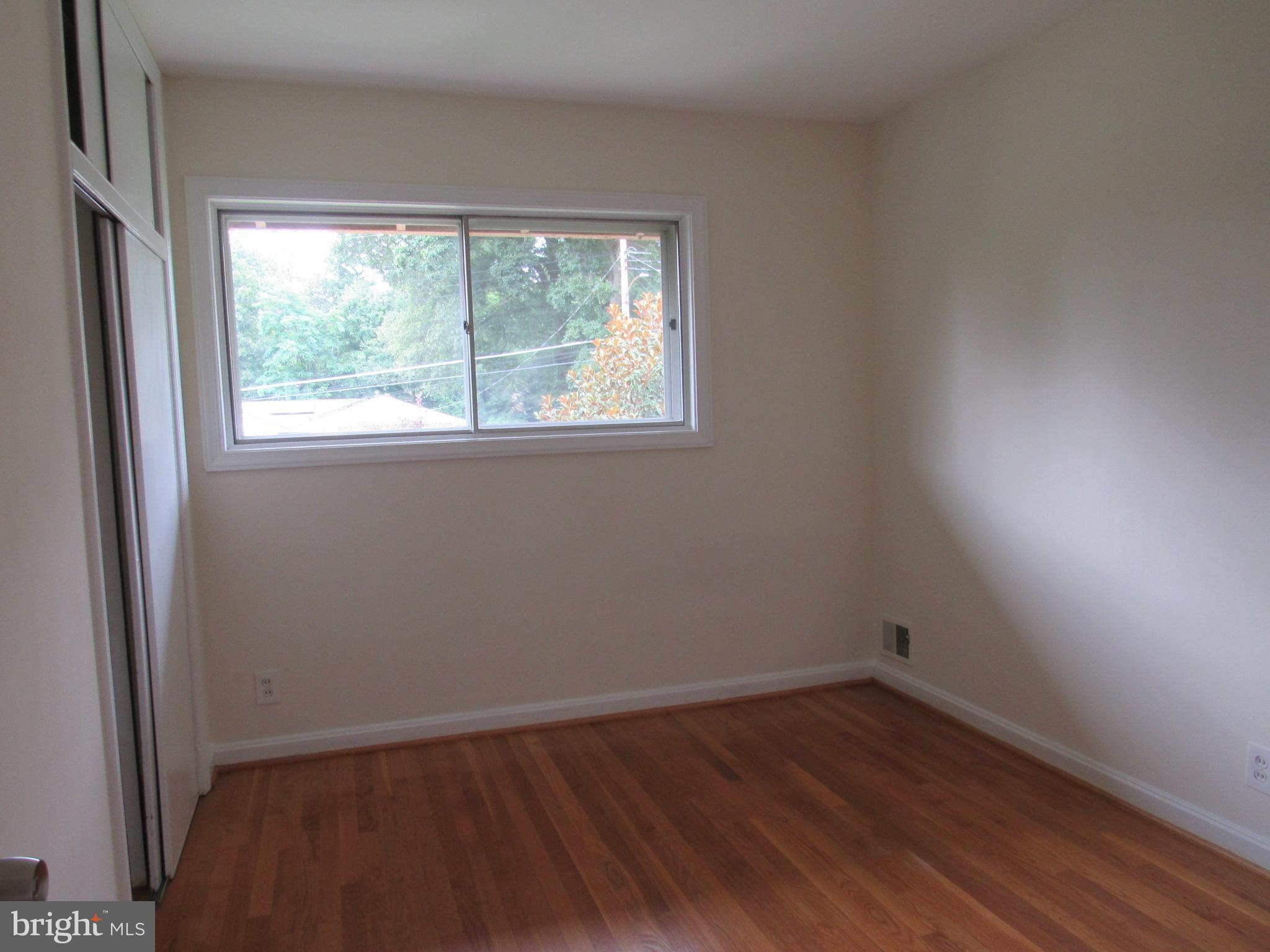 FOREST HEIGHTS - Residential Lease