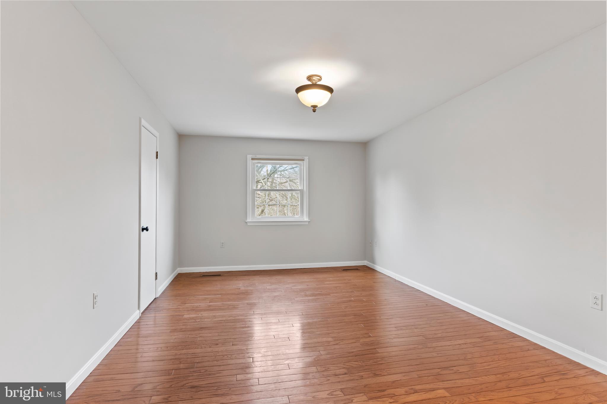 COUNTRY CLUB PARK - Residential