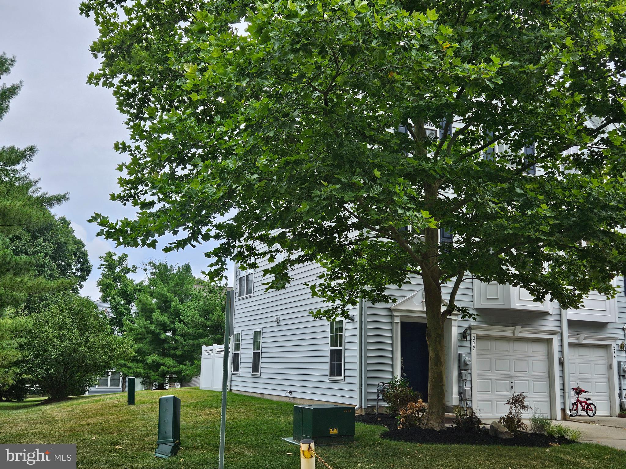 239 WILLIAM LIVINGSTON COURT