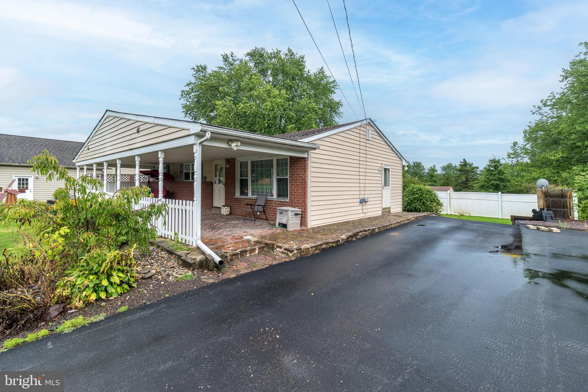 10 MOUNTAIN VIEW ROAD