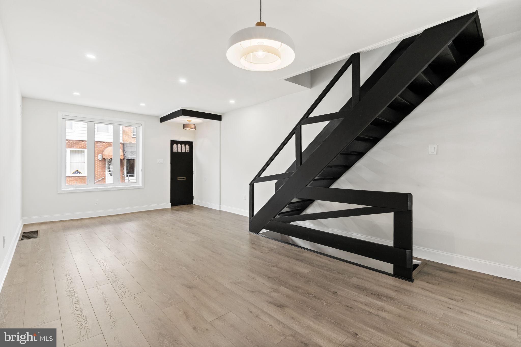 LOWER MOYAMENSING - Residential