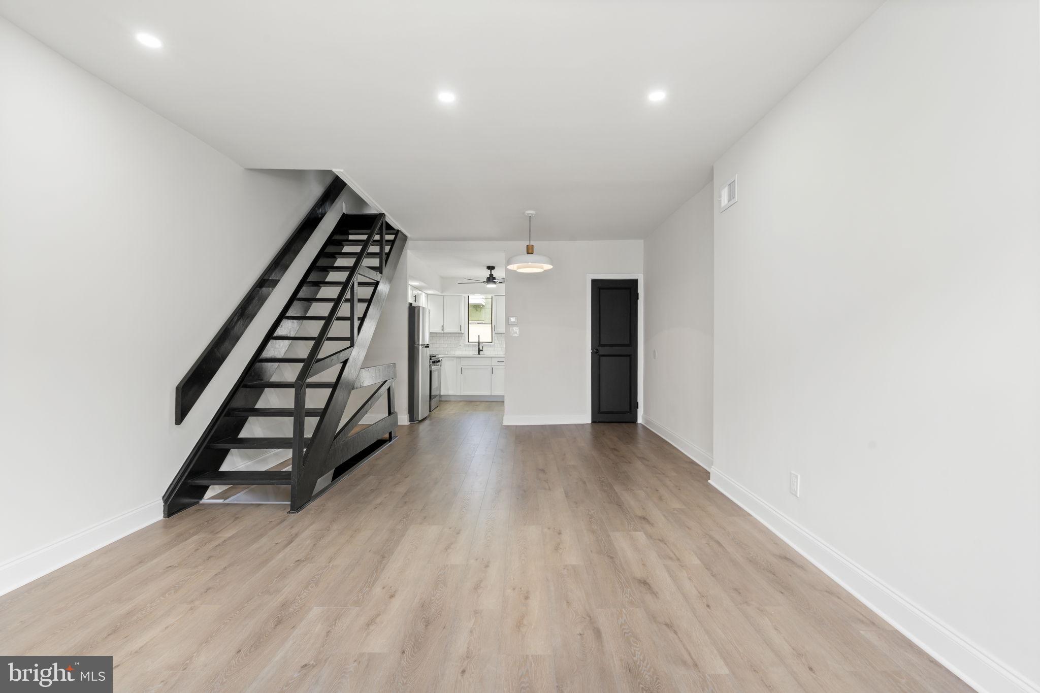 LOWER MOYAMENSING - Residential