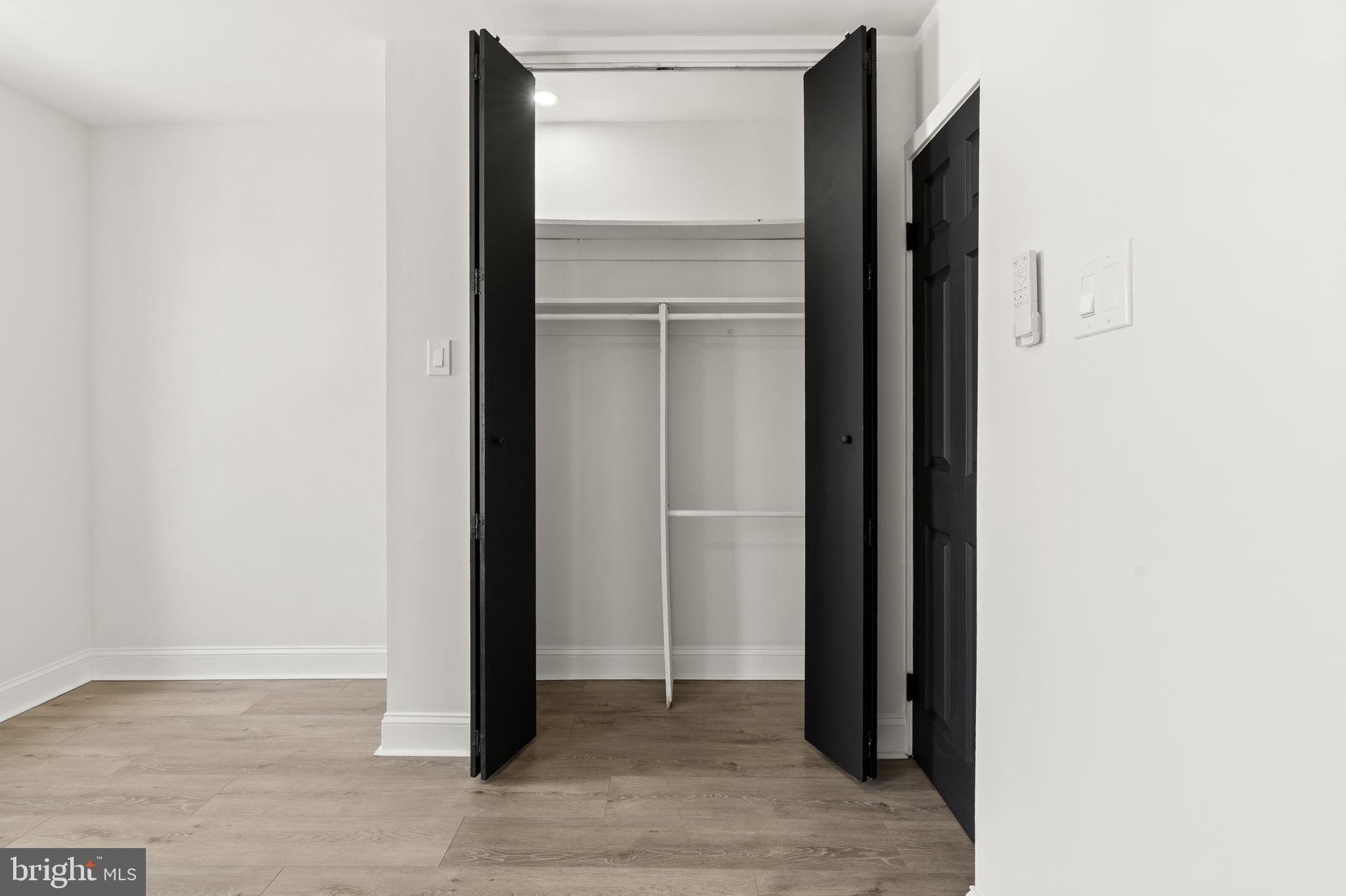 LOWER MOYAMENSING - Residential