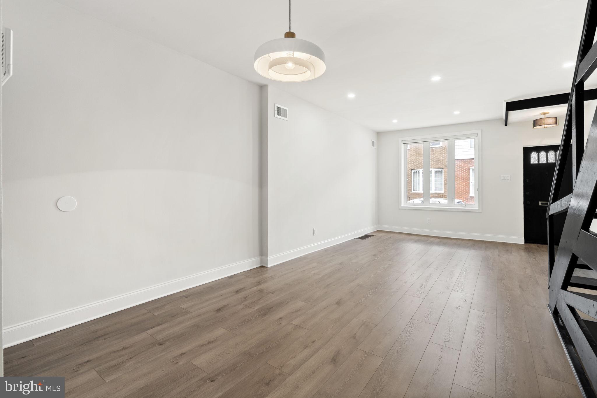 LOWER MOYAMENSING - Residential
