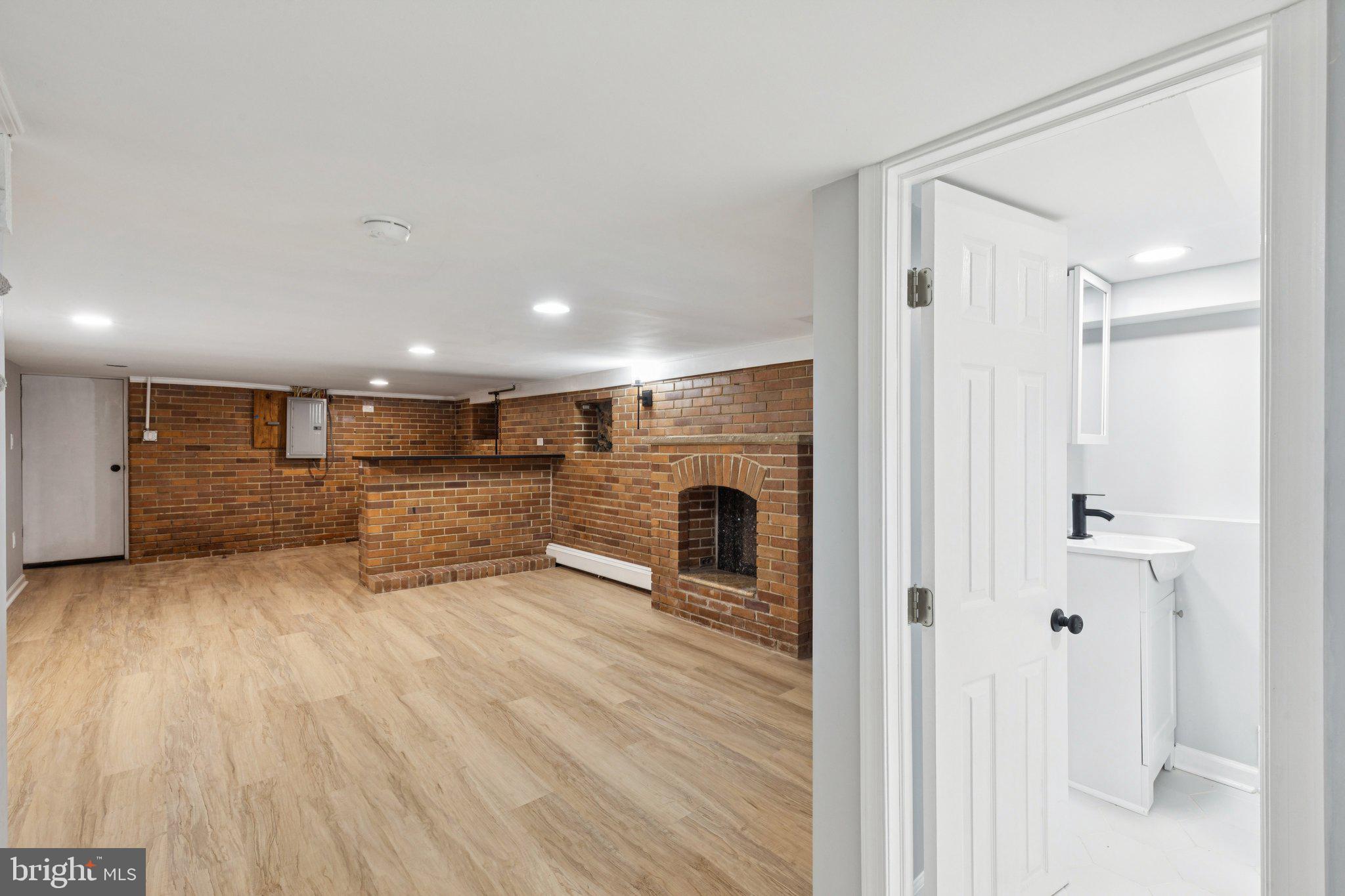 DREXEL HILL - Residential