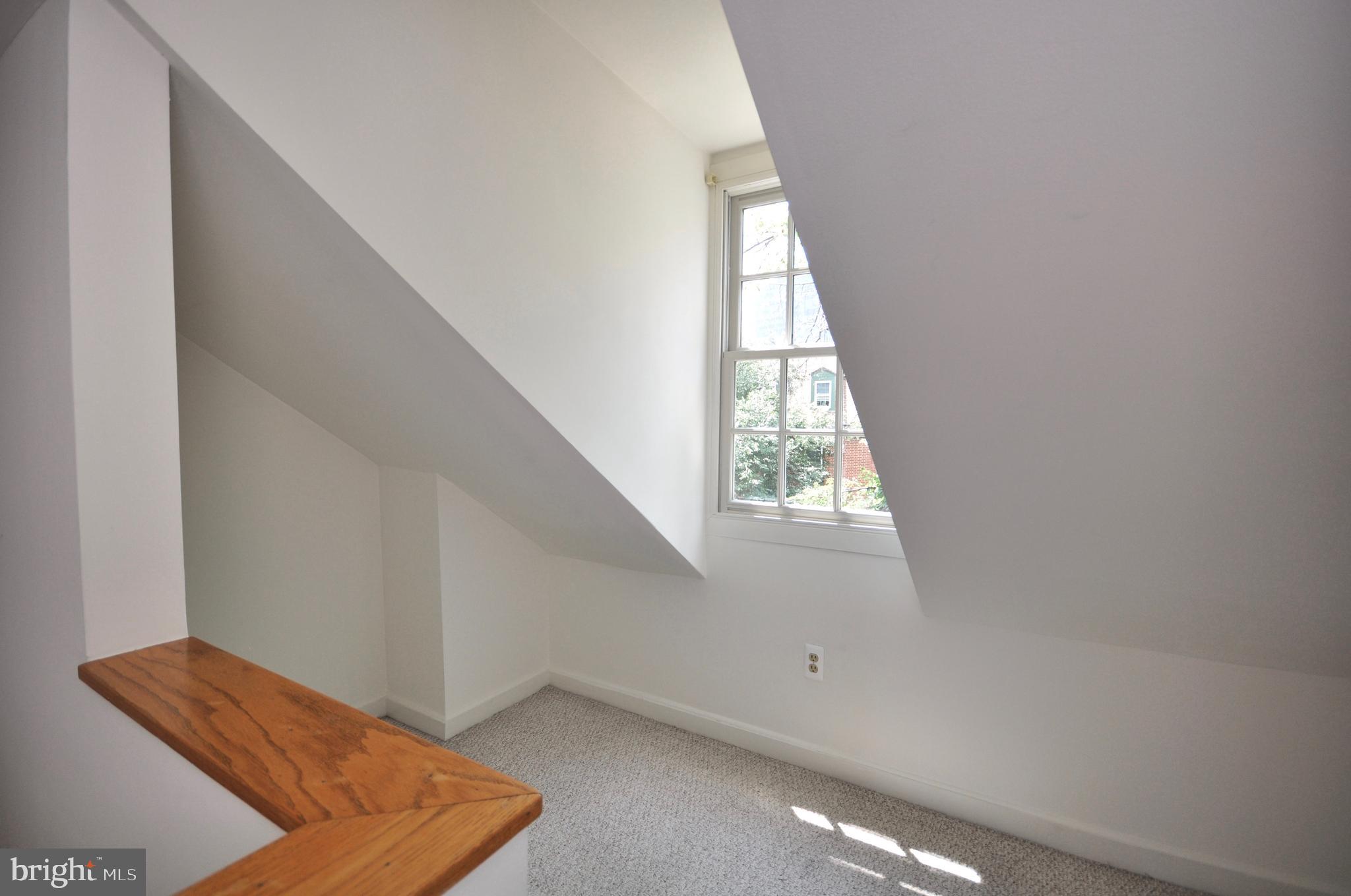 FELLS POINT HISTORIC DISTRICT - Residential Lease