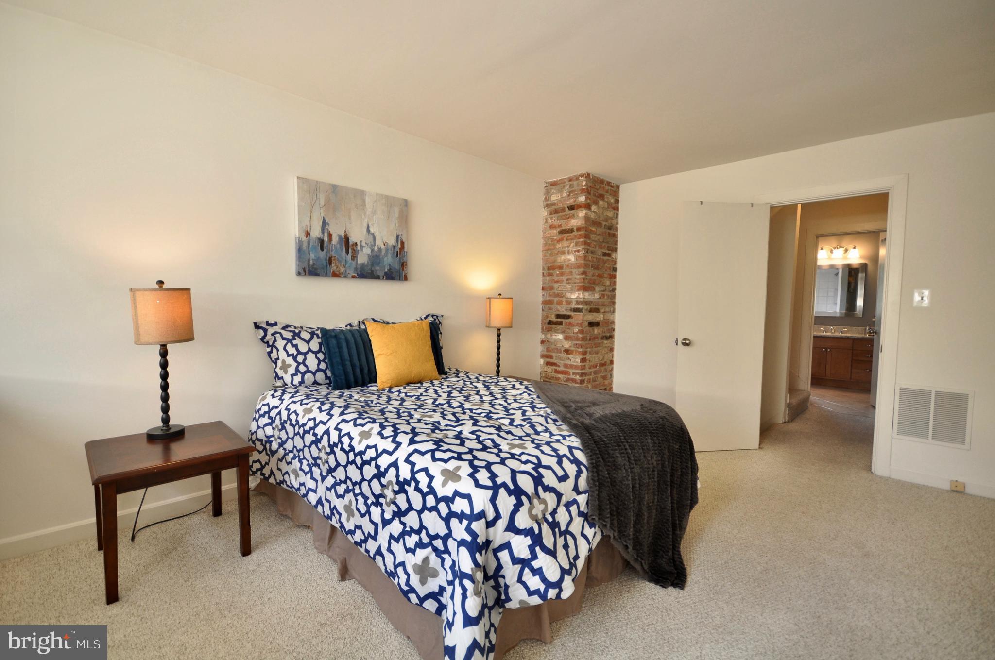 FELLS POINT HISTORIC DISTRICT - Residential Lease