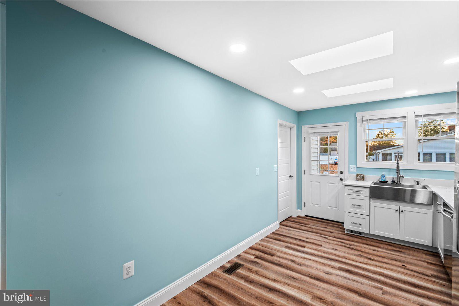 THE POINT - Residential Lease