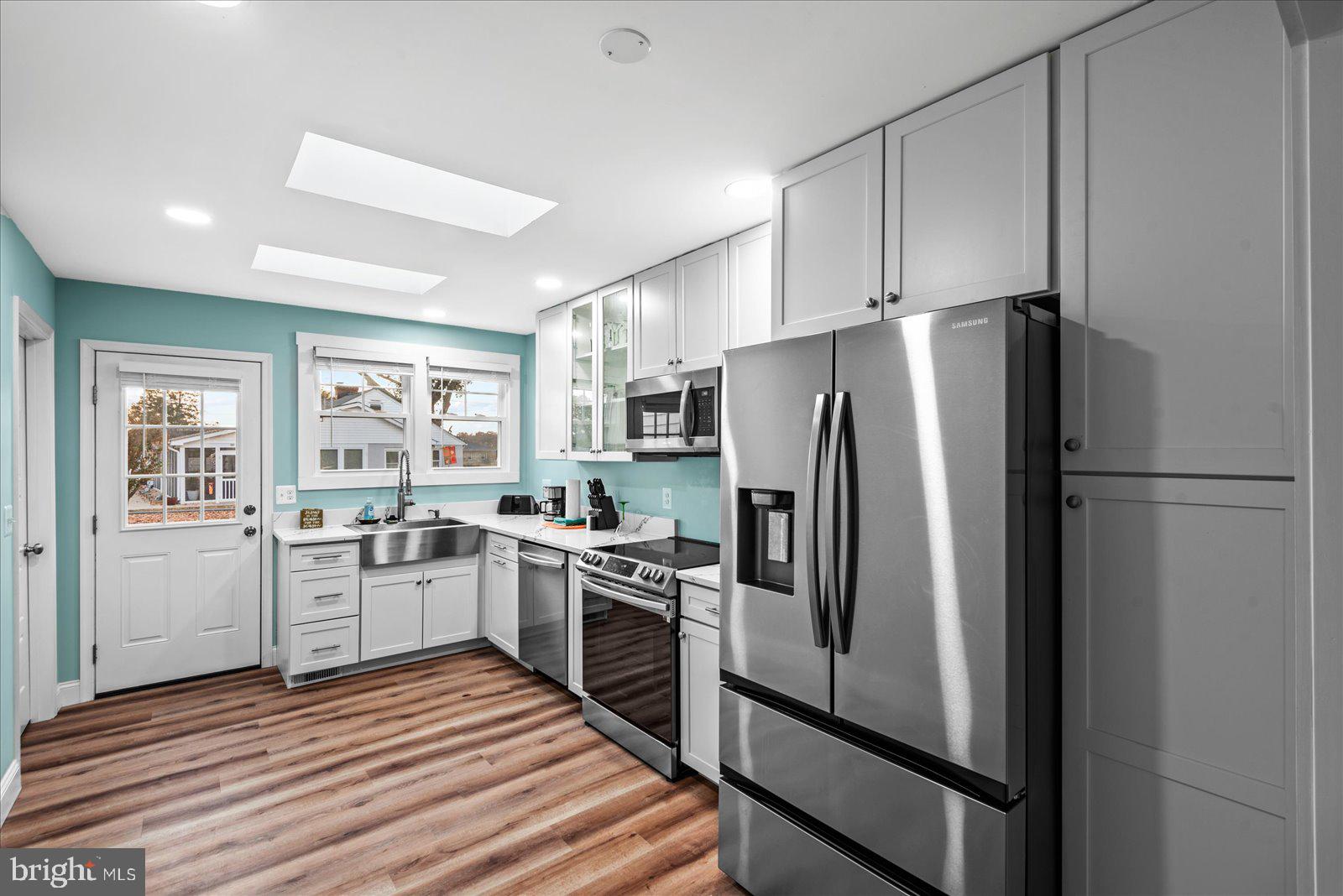 THE POINT - Residential Lease