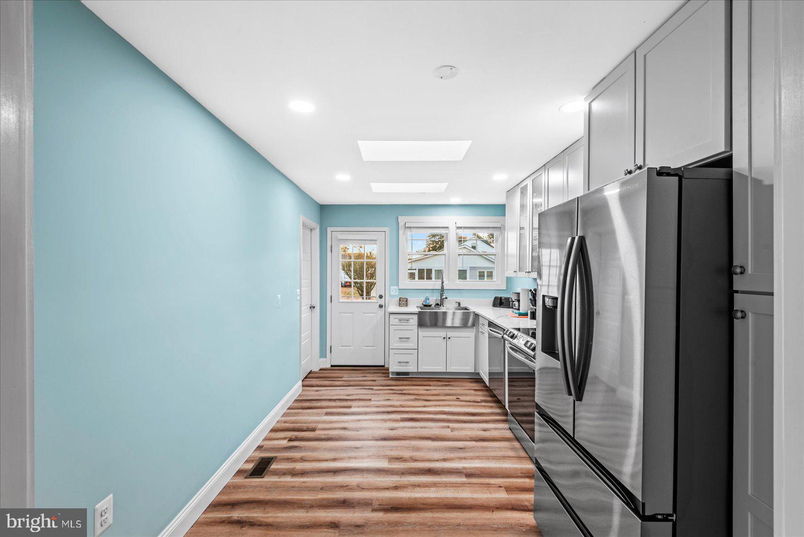 THE POINT - Residential Lease