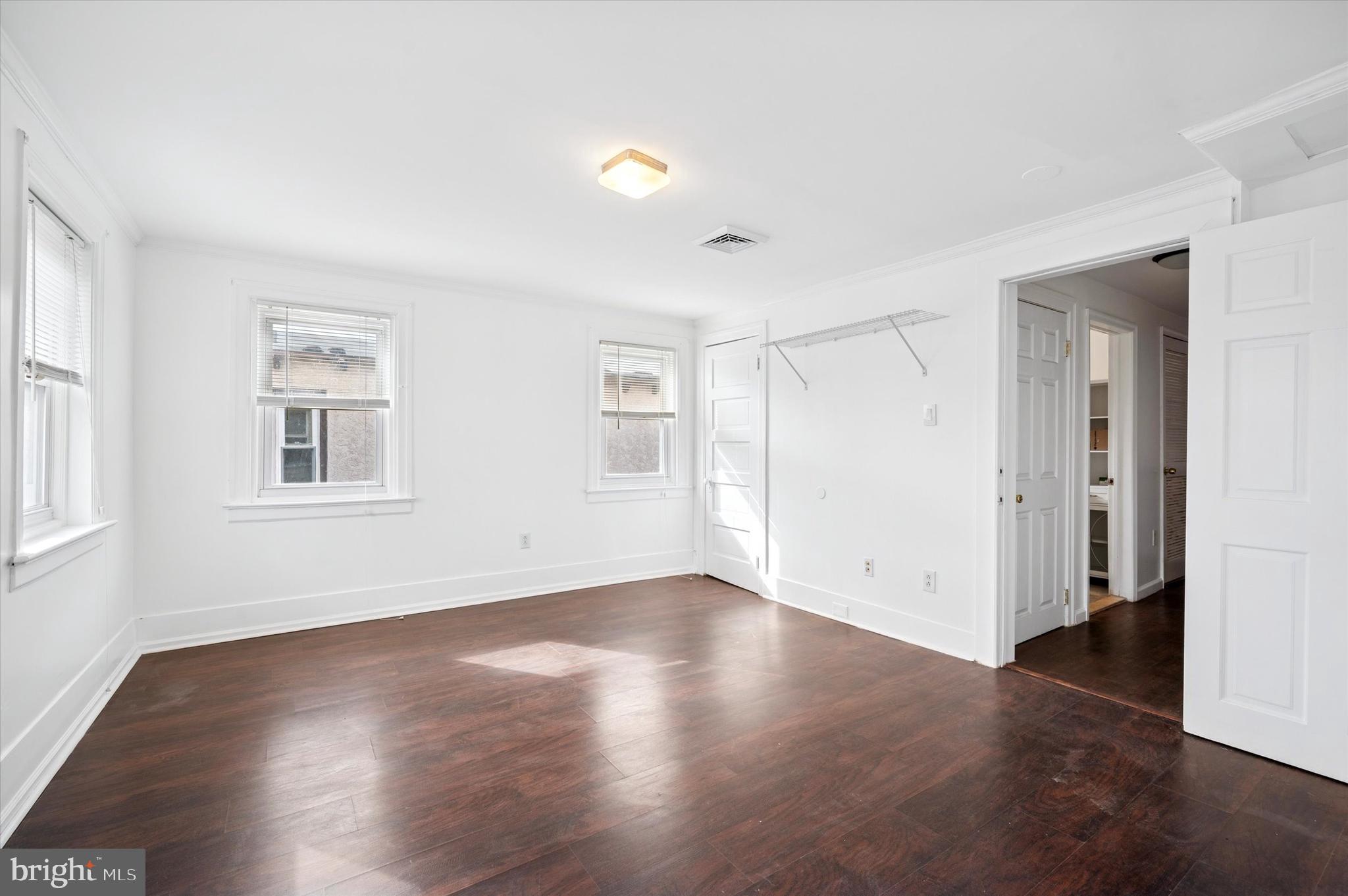 UNIVERSITY CITY - Residential