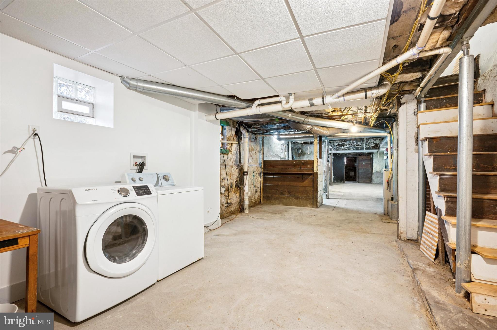 UNIVERSITY CITY - Residential