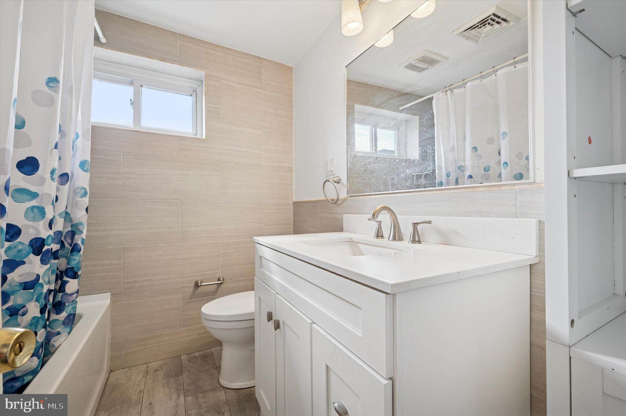 UNIVERSITY CITY - Residential