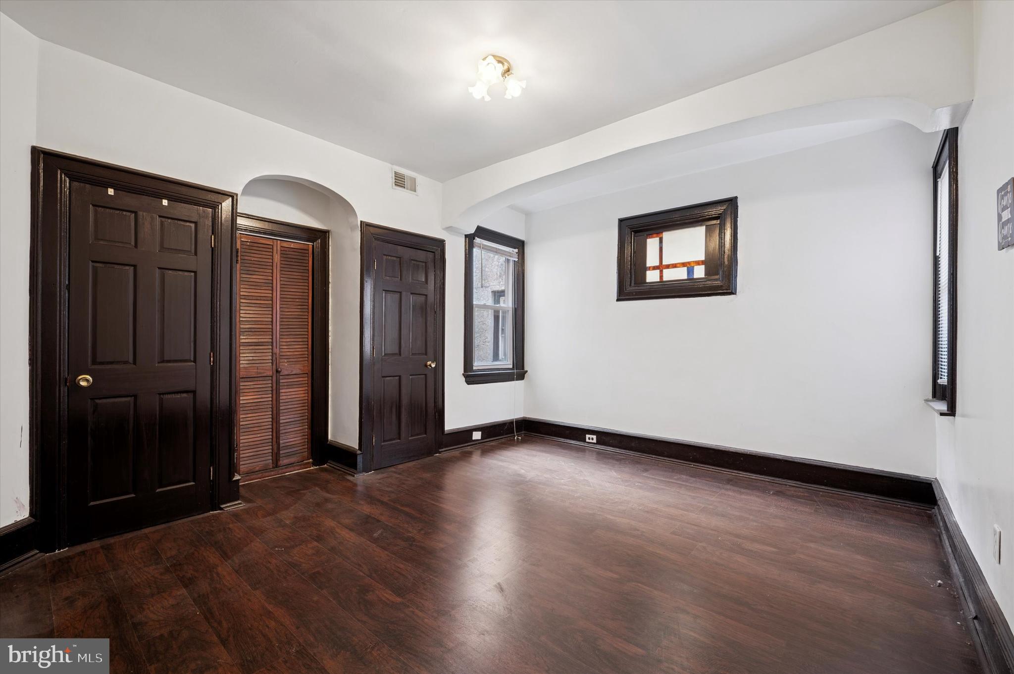 UNIVERSITY CITY - Residential