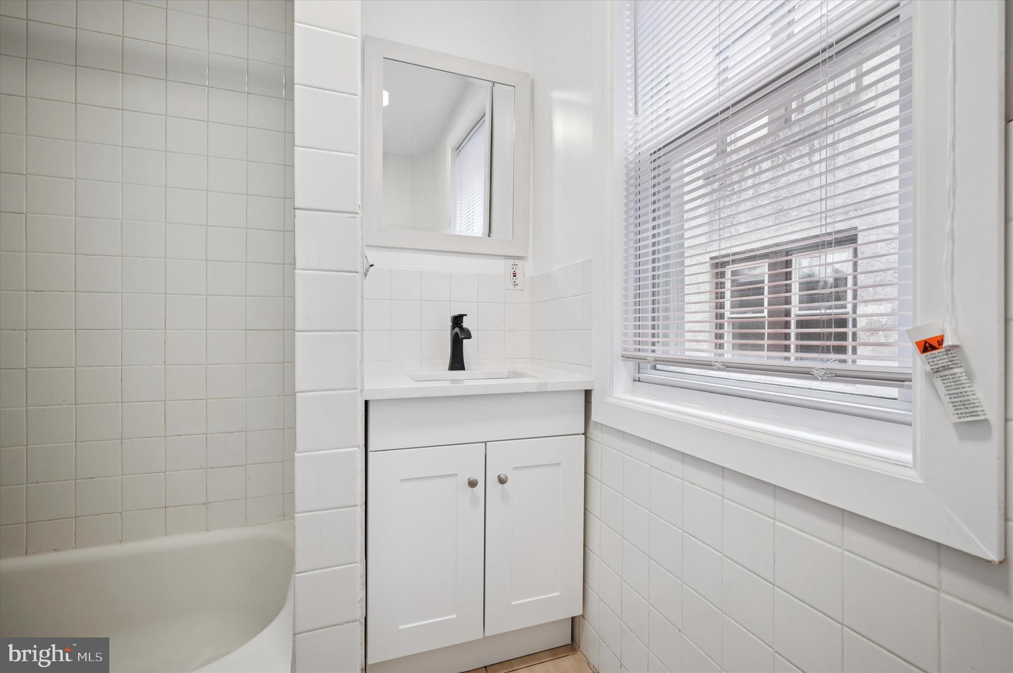 UNIVERSITY CITY - Residential