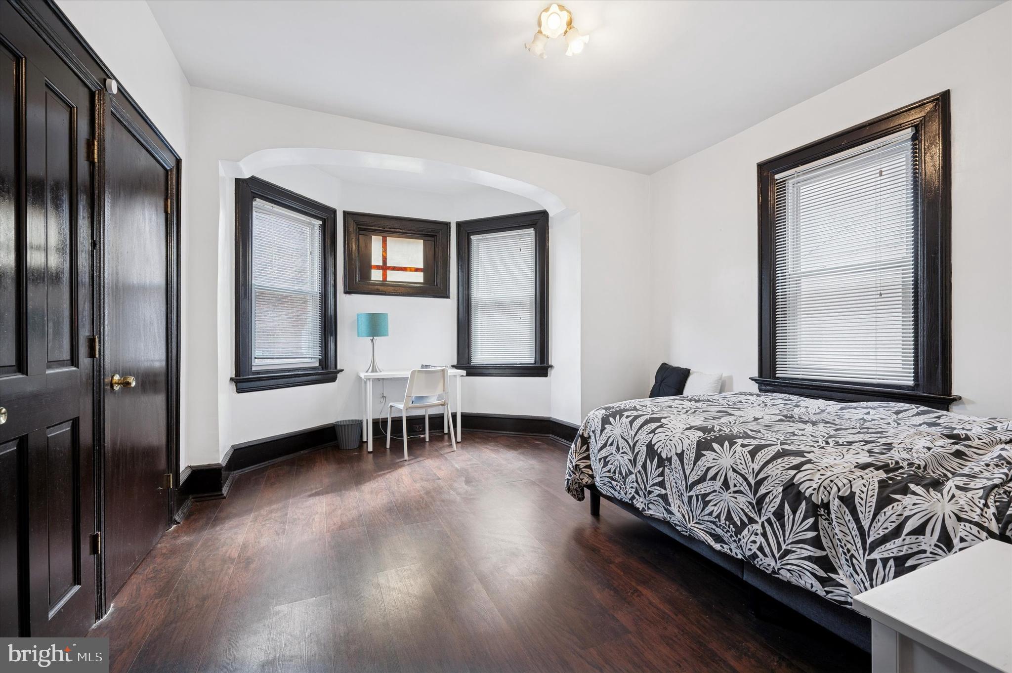 UNIVERSITY CITY - Residential