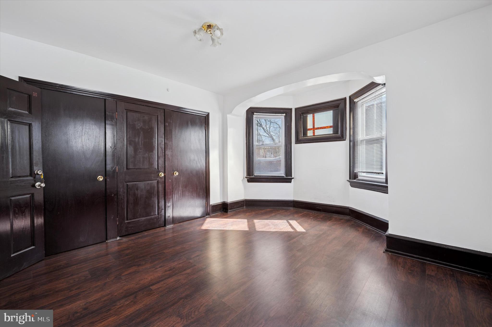 UNIVERSITY CITY - Residential