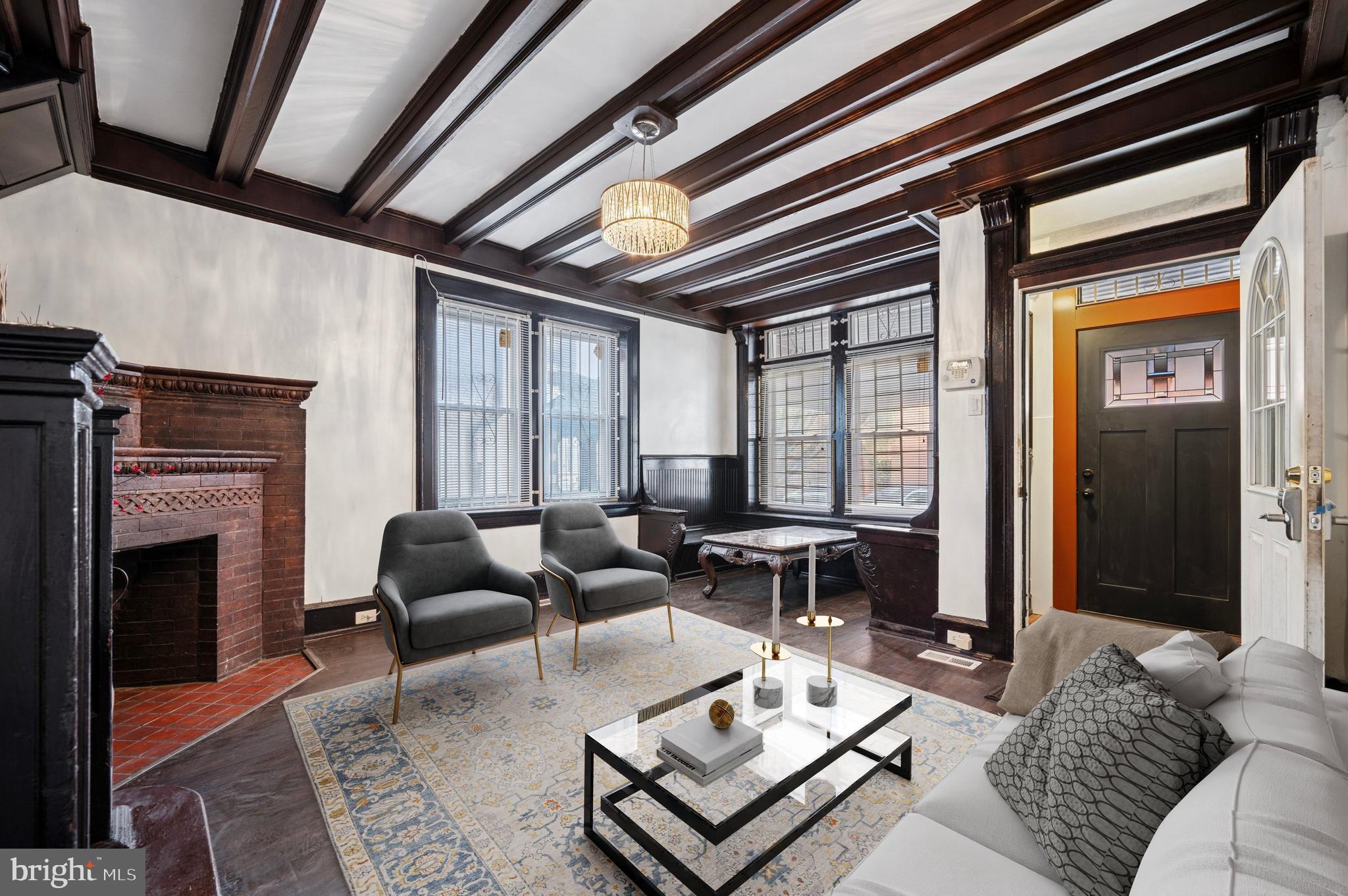 UNIVERSITY CITY - Residential