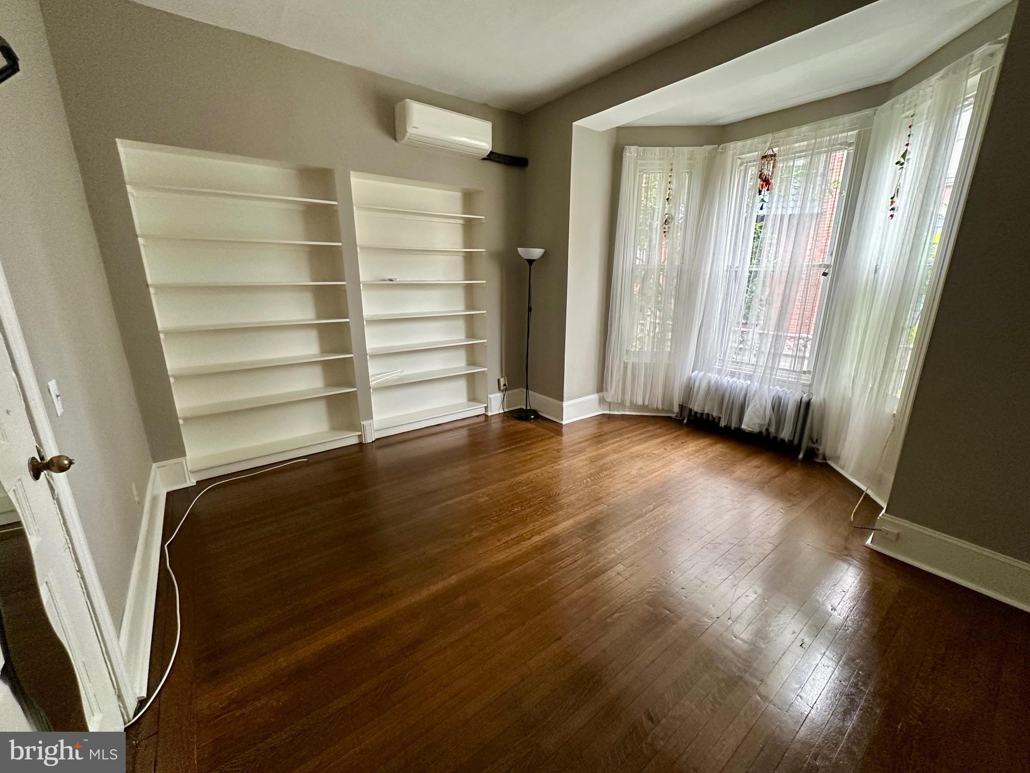 WALNUT HILL - Residential Lease