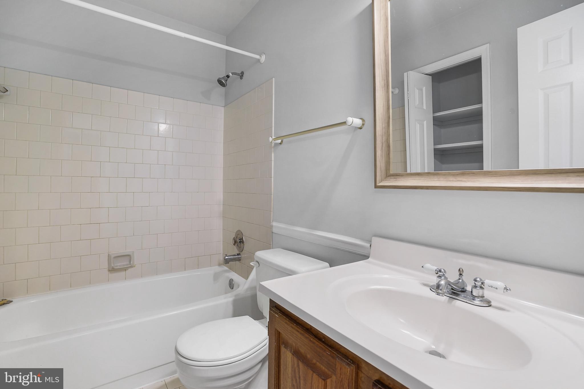 CONCORD VILLAGE - Residential Lease