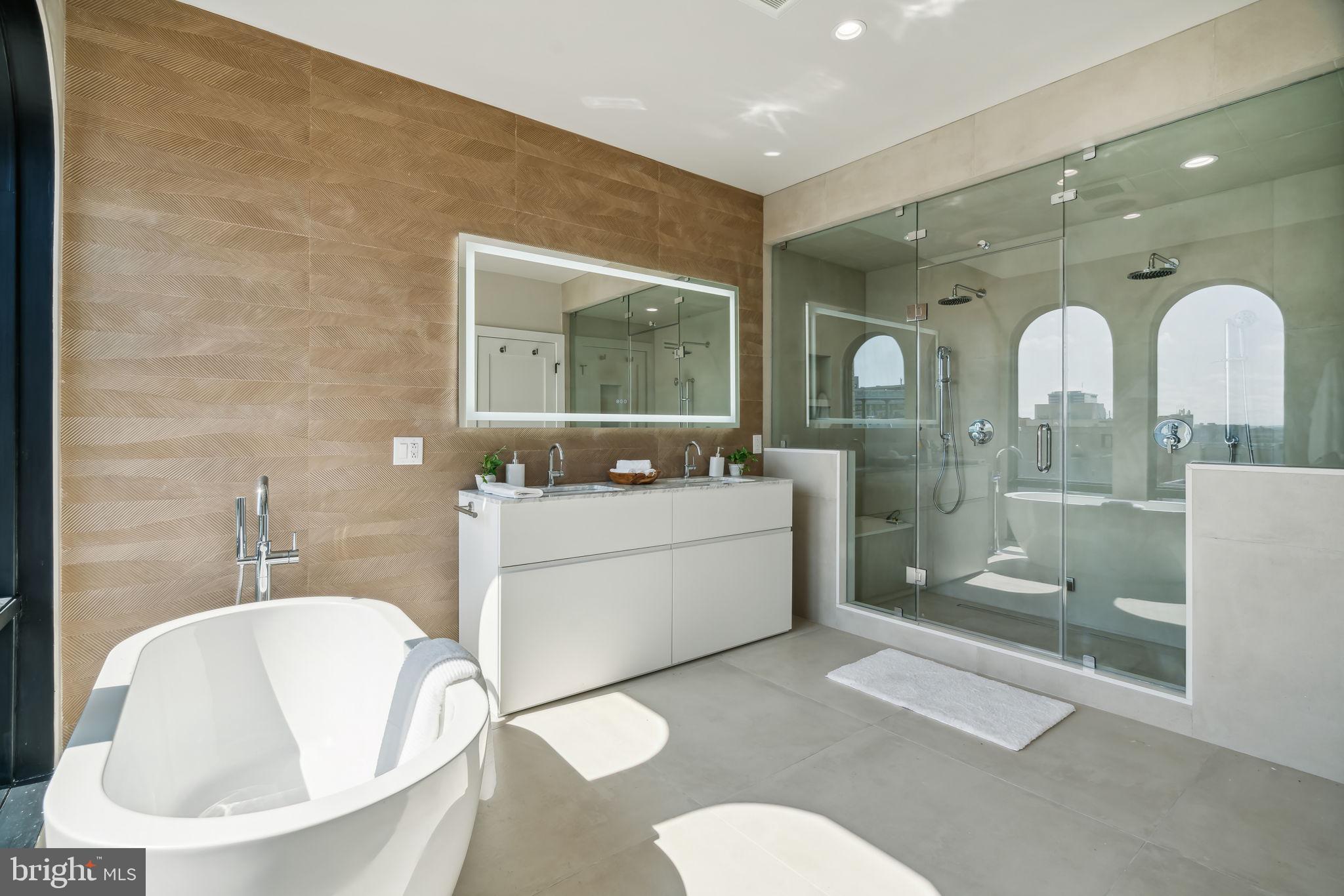 OLD CITY - Residential