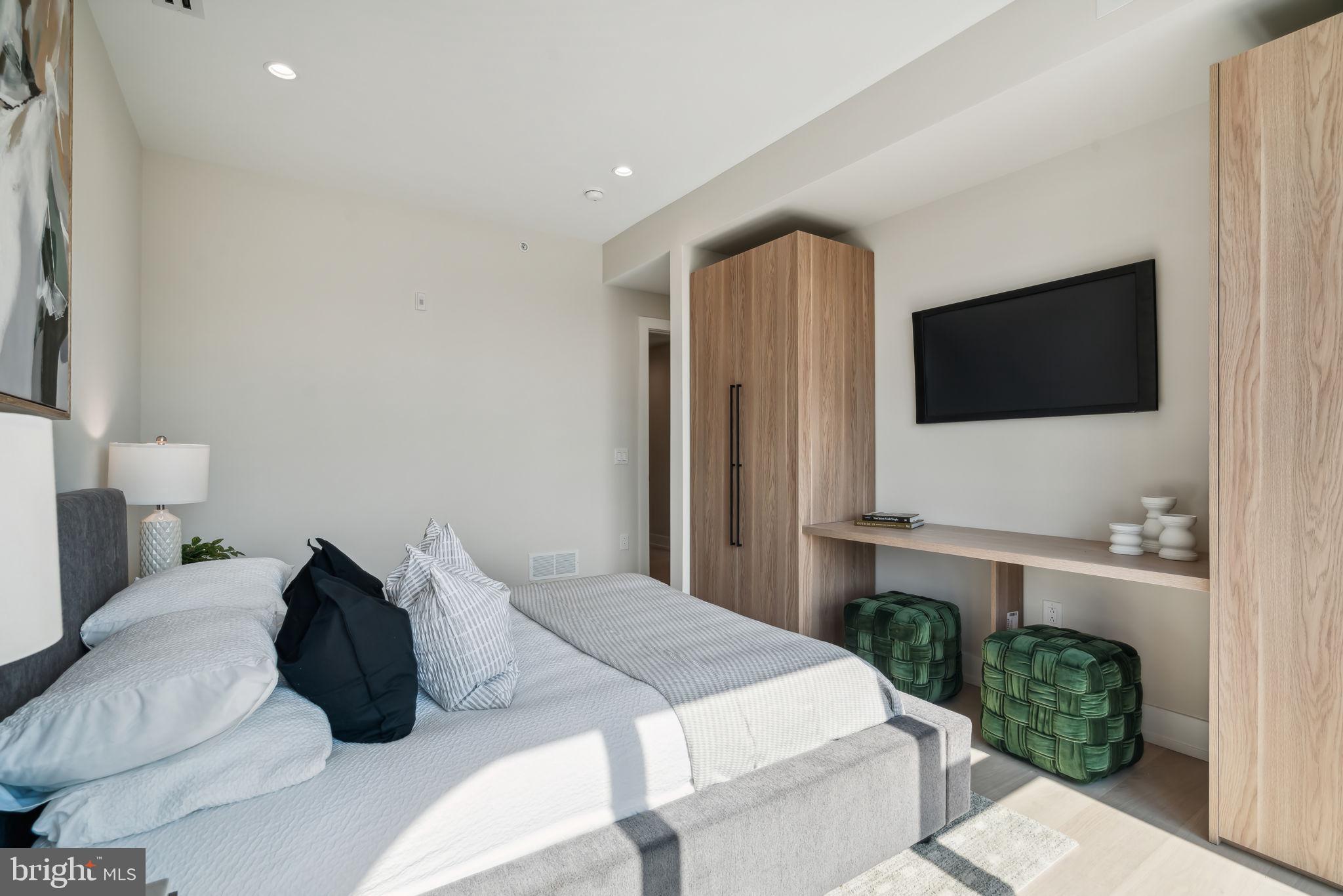 OLD CITY - Residential