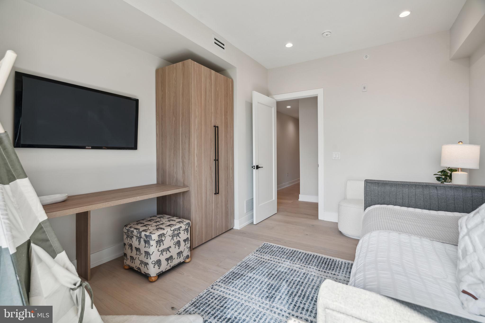 OLD CITY - Residential