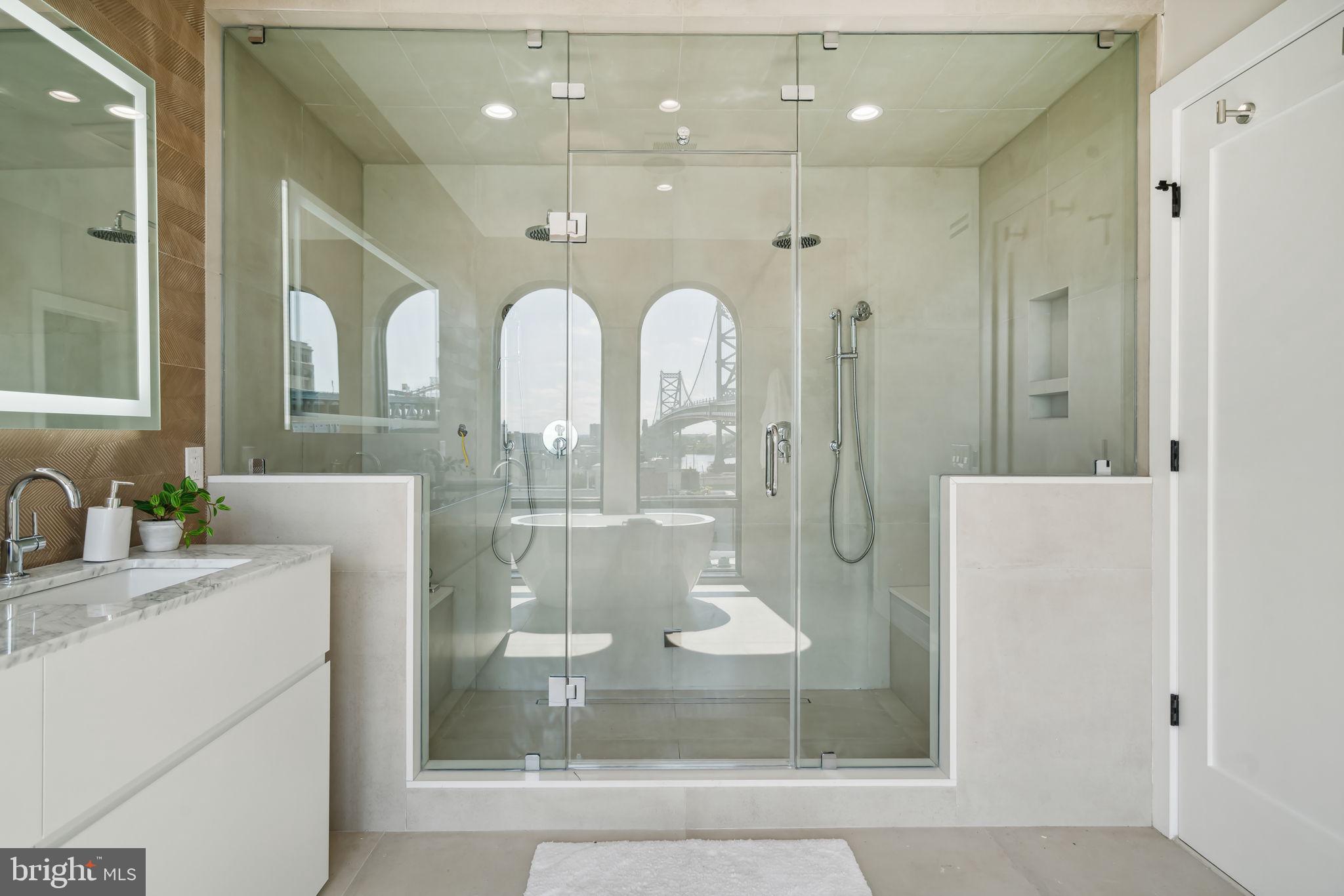 OLD CITY - Residential