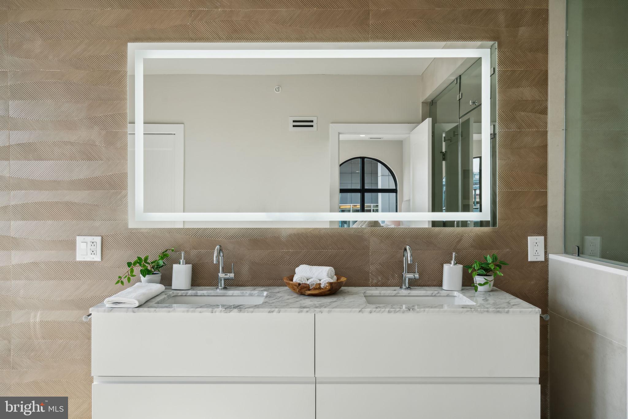 OLD CITY - Residential