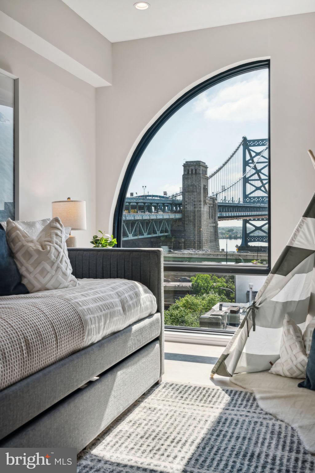 OLD CITY - Residential