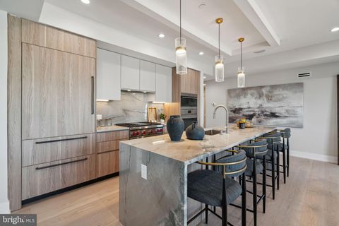 160 N 2ND STREET 64 601 PHILADELPHIA PA 19106