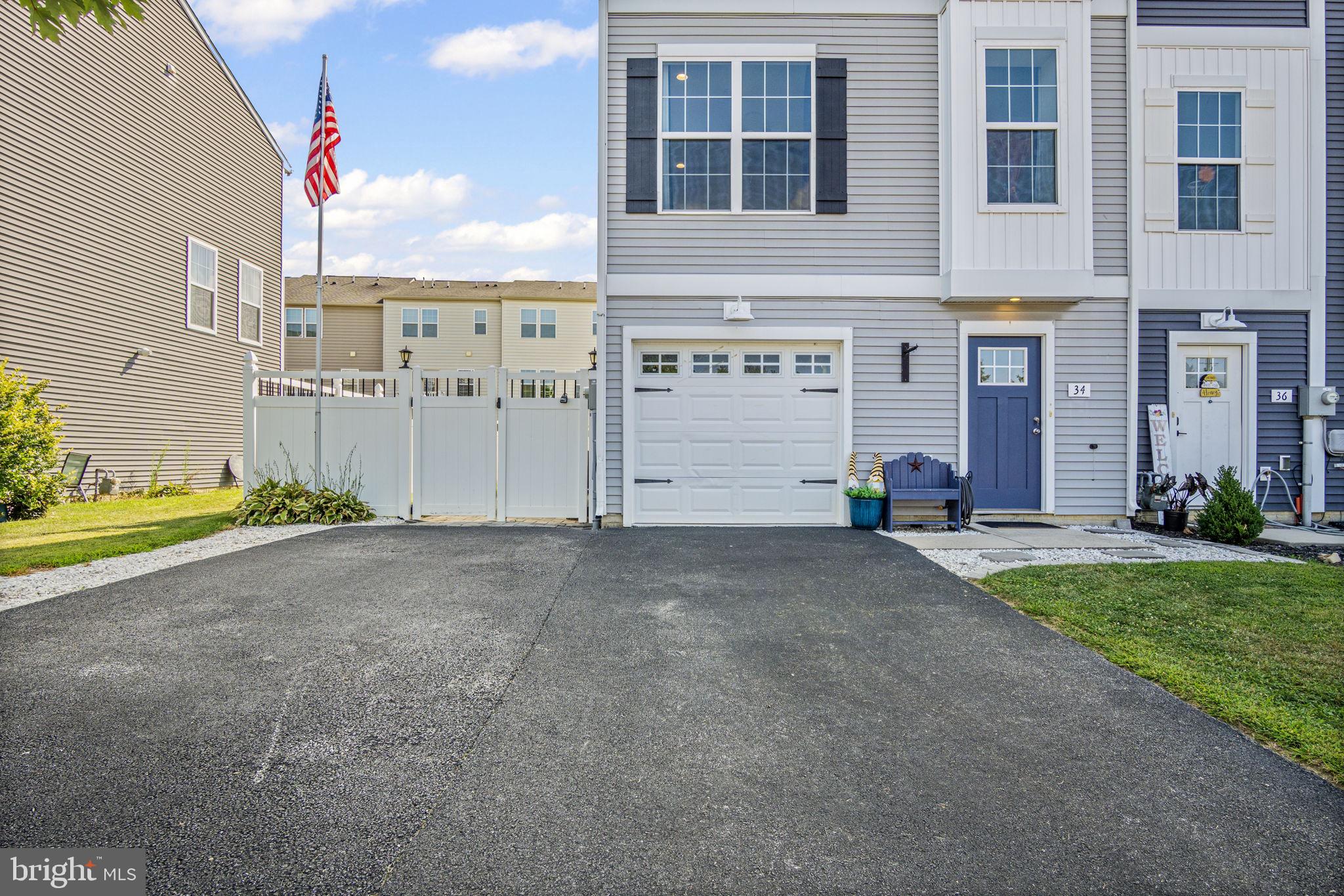 BROOKSIDE - Residential