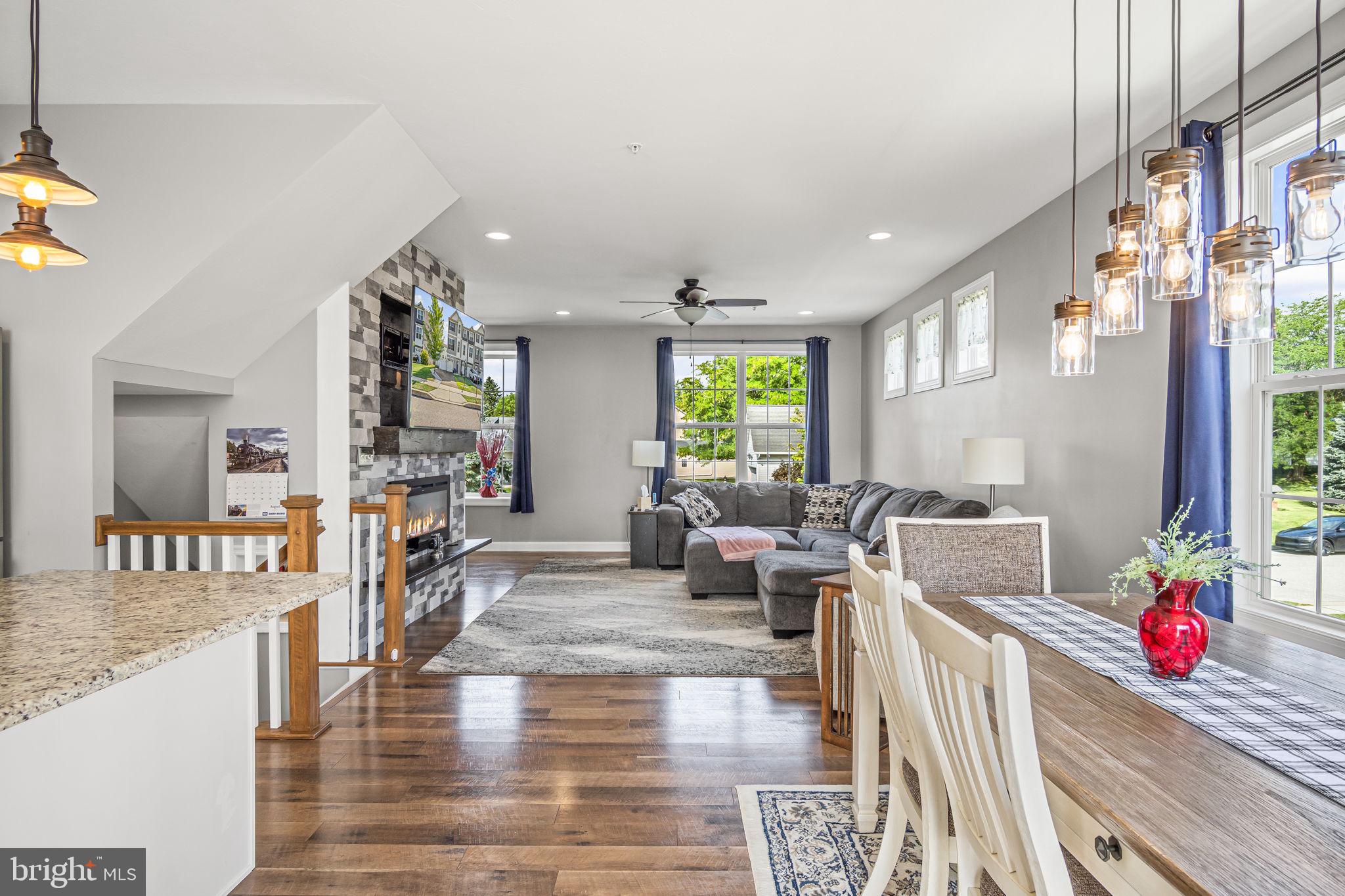 BROOKSIDE - Residential