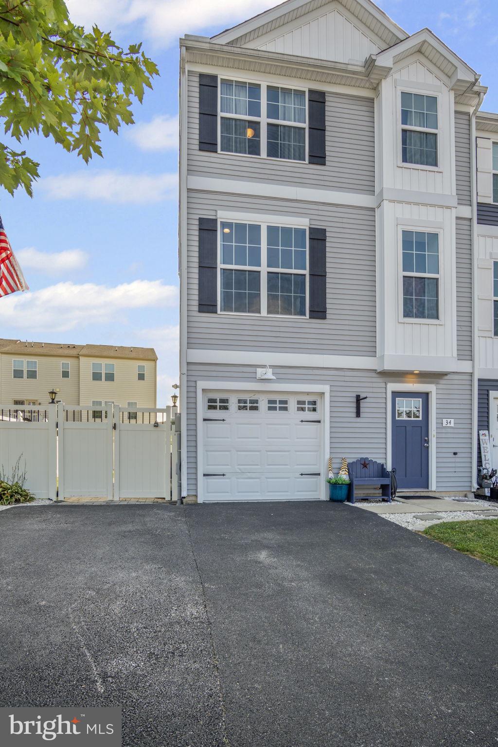 BROOKSIDE - Residential