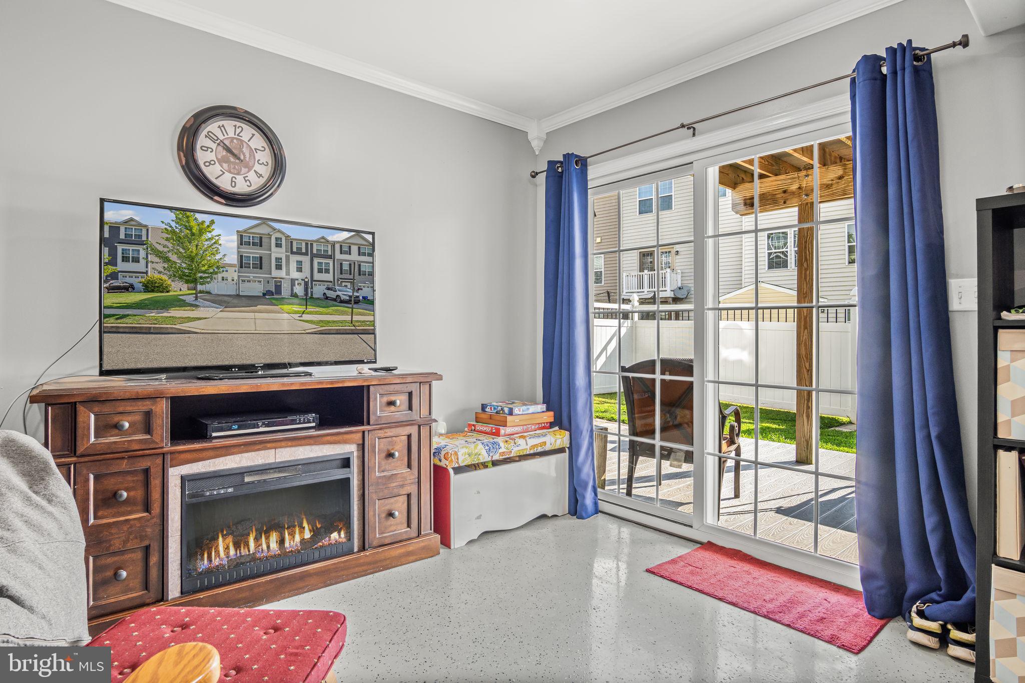 BROOKSIDE - Residential