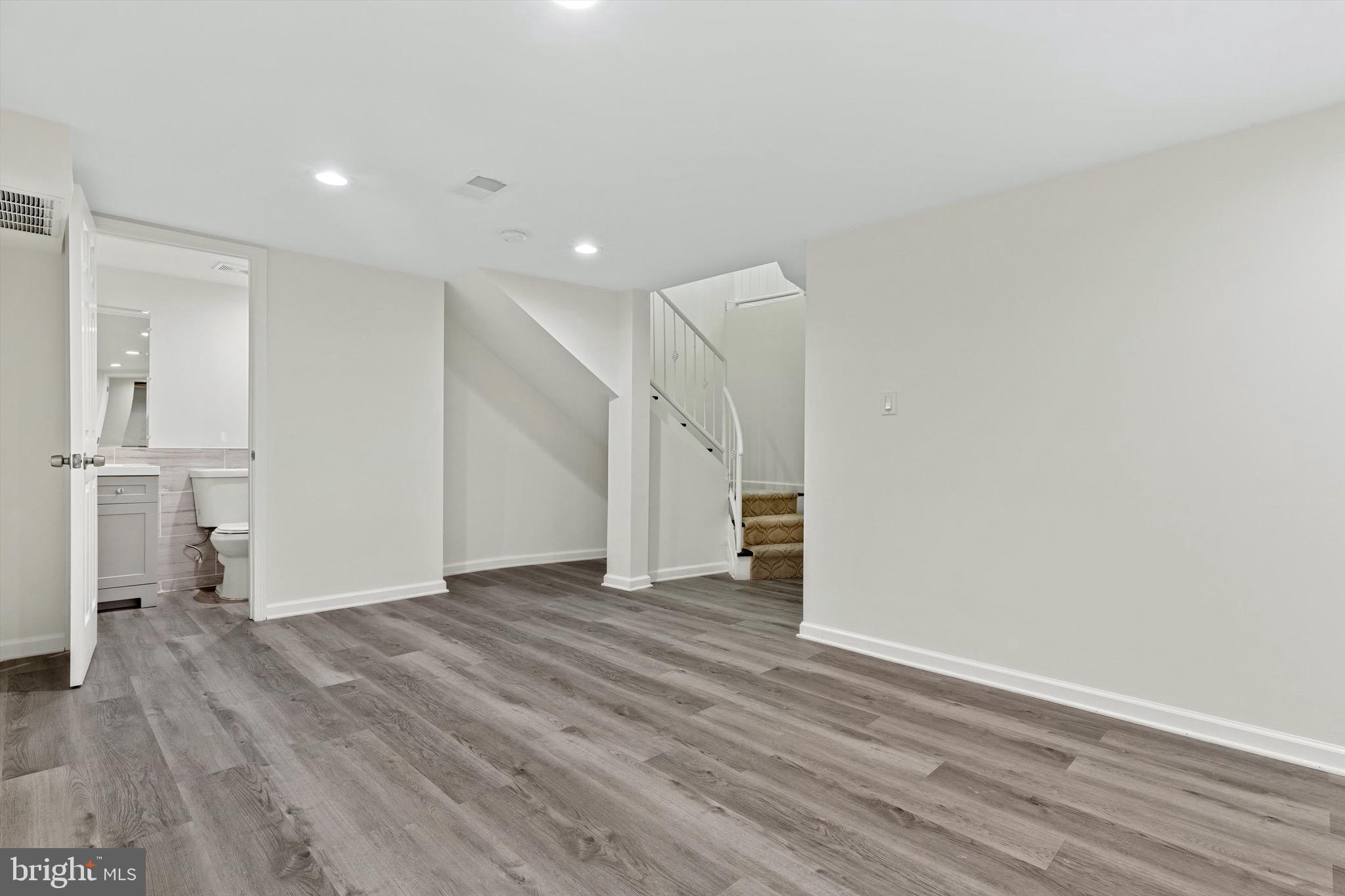 PENDERWOOD - Residential Lease