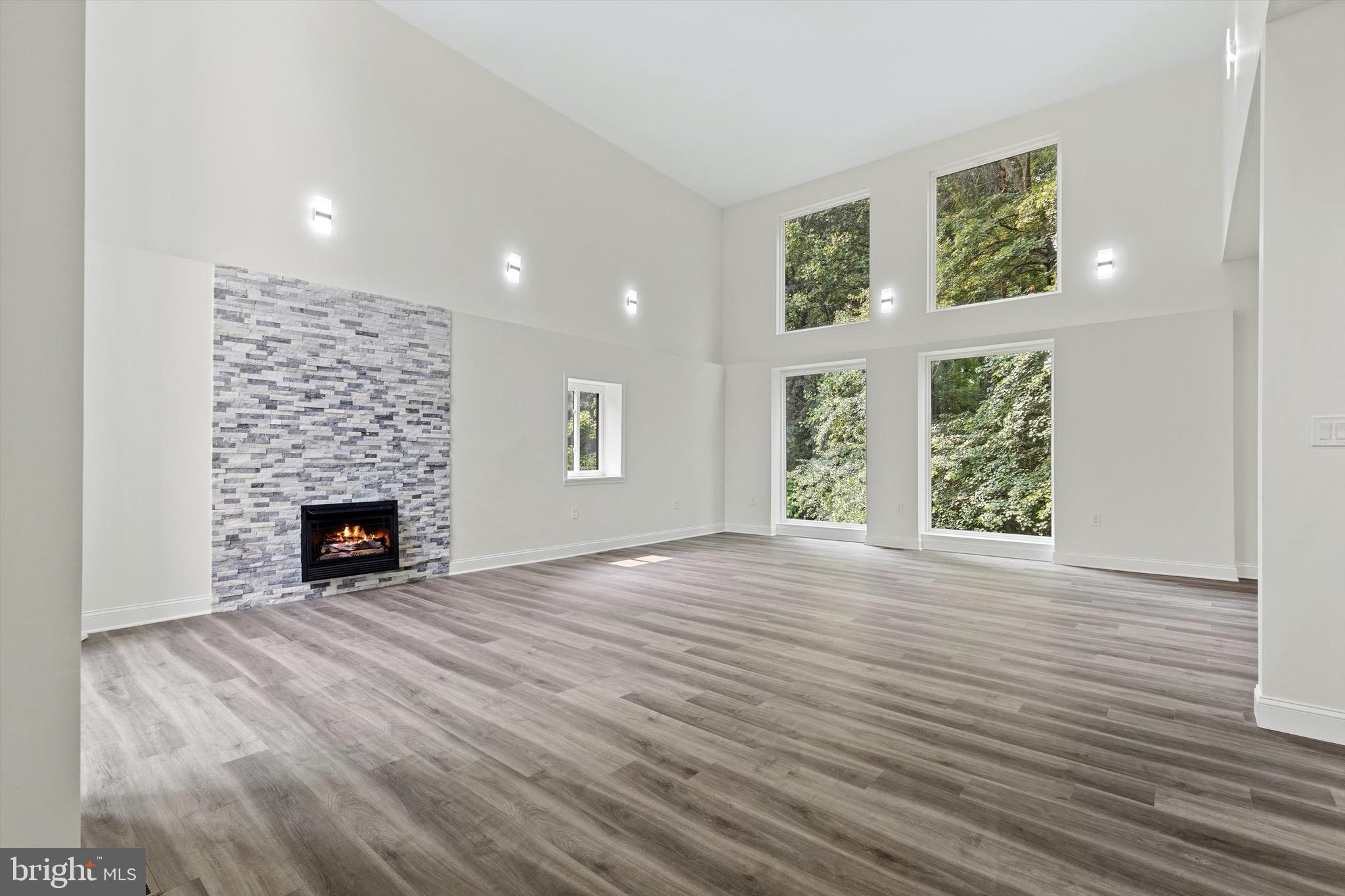 PENDERWOOD - Residential Lease