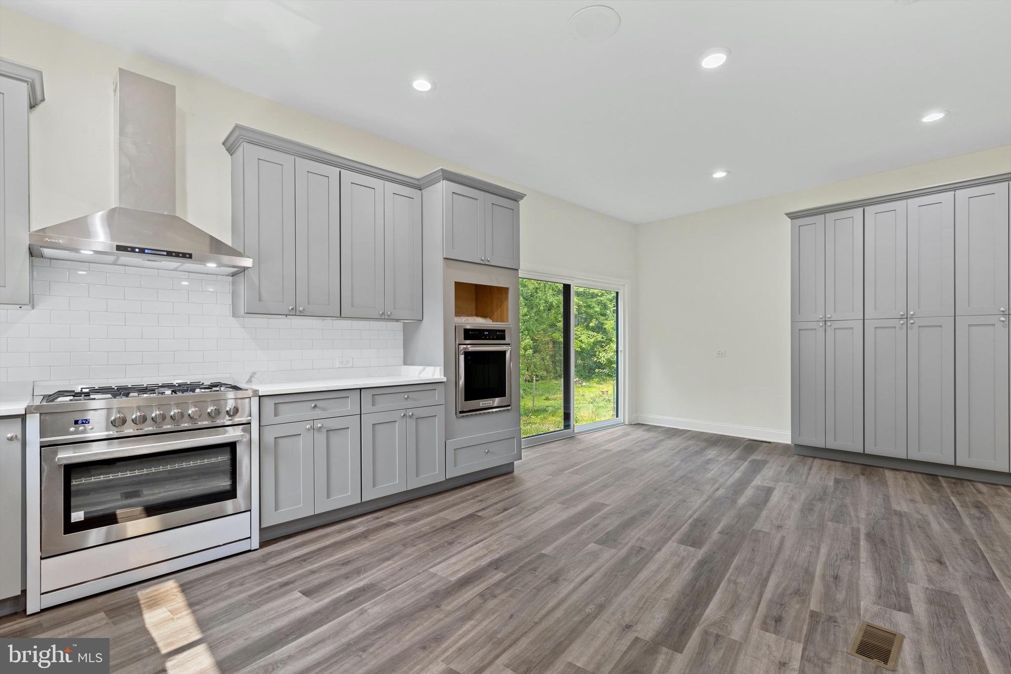 PENDERWOOD - Residential Lease