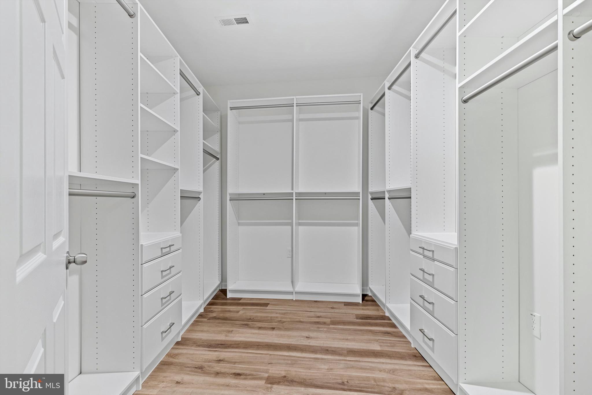 PENDERWOOD - Residential Lease