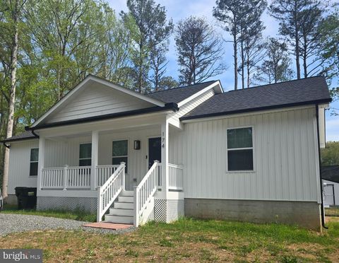 174 SHOREWOOD DR COLONIAL BEACH VA 22443