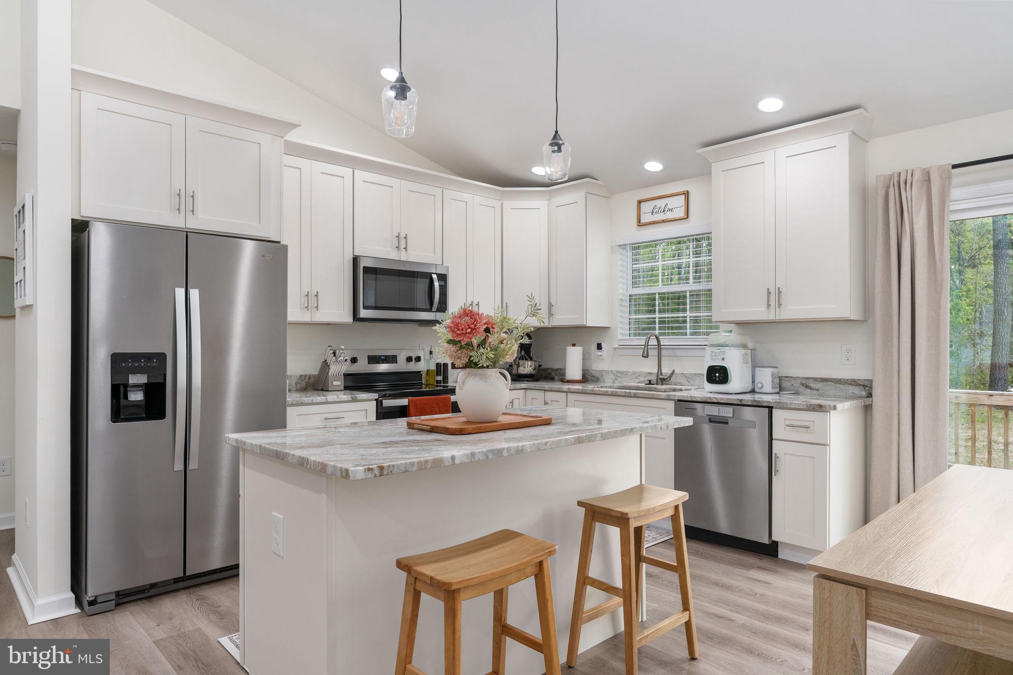 PLACID BAY ESTATES - Residential