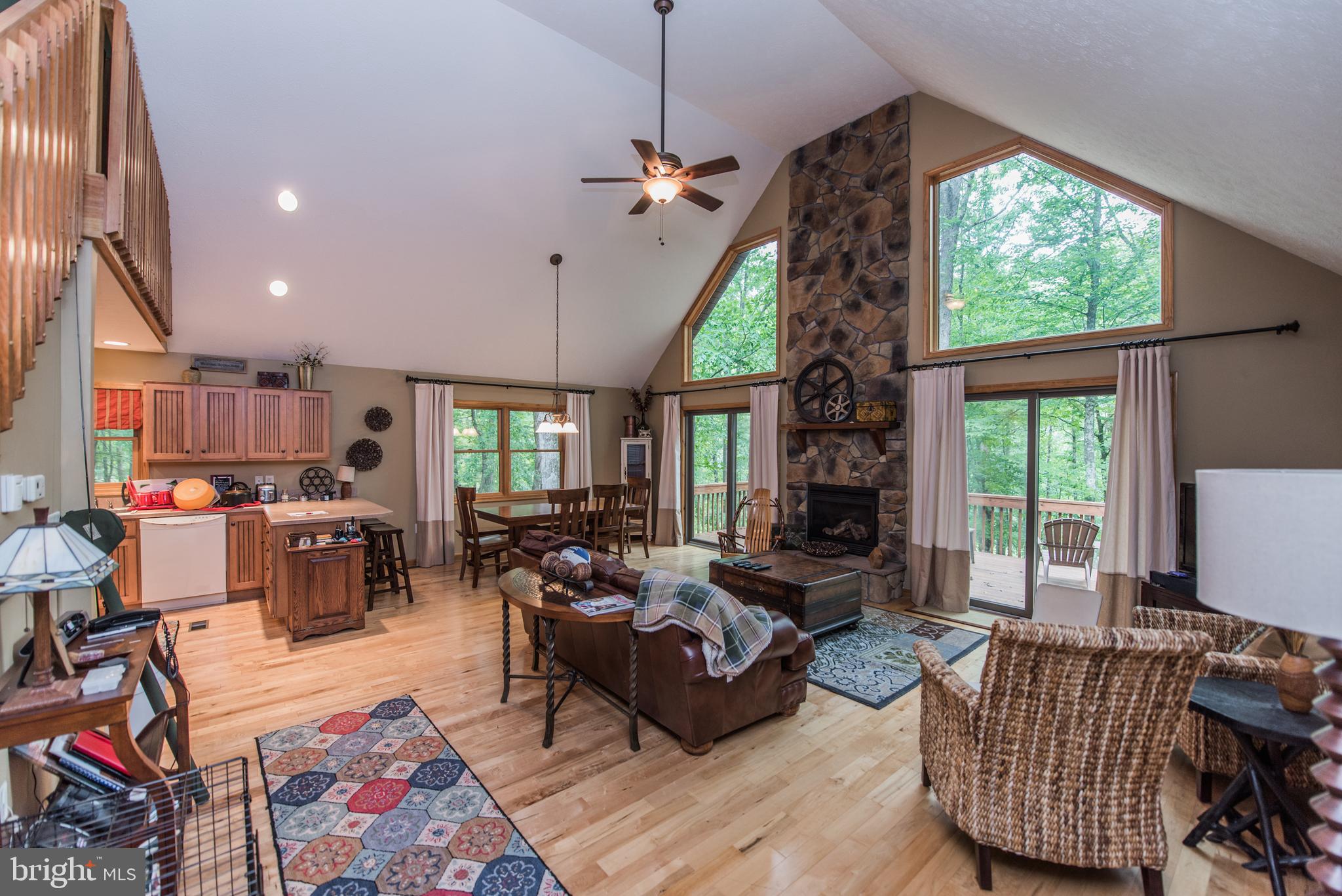 VOS MOUNTAIN - Residential